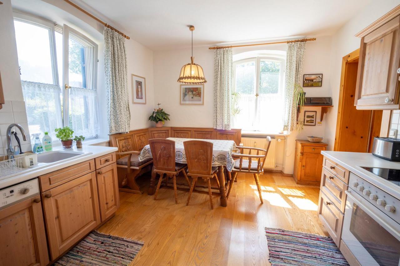 Landhauswohnung Mit Wildromantischem Garten Apartment