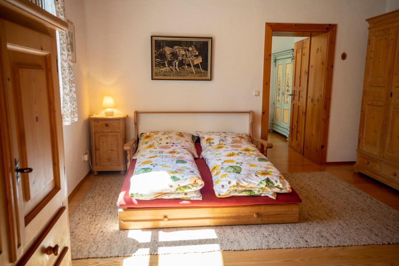 Landhauswohnung Mit Wildromantischem Garten Apartment Füssen