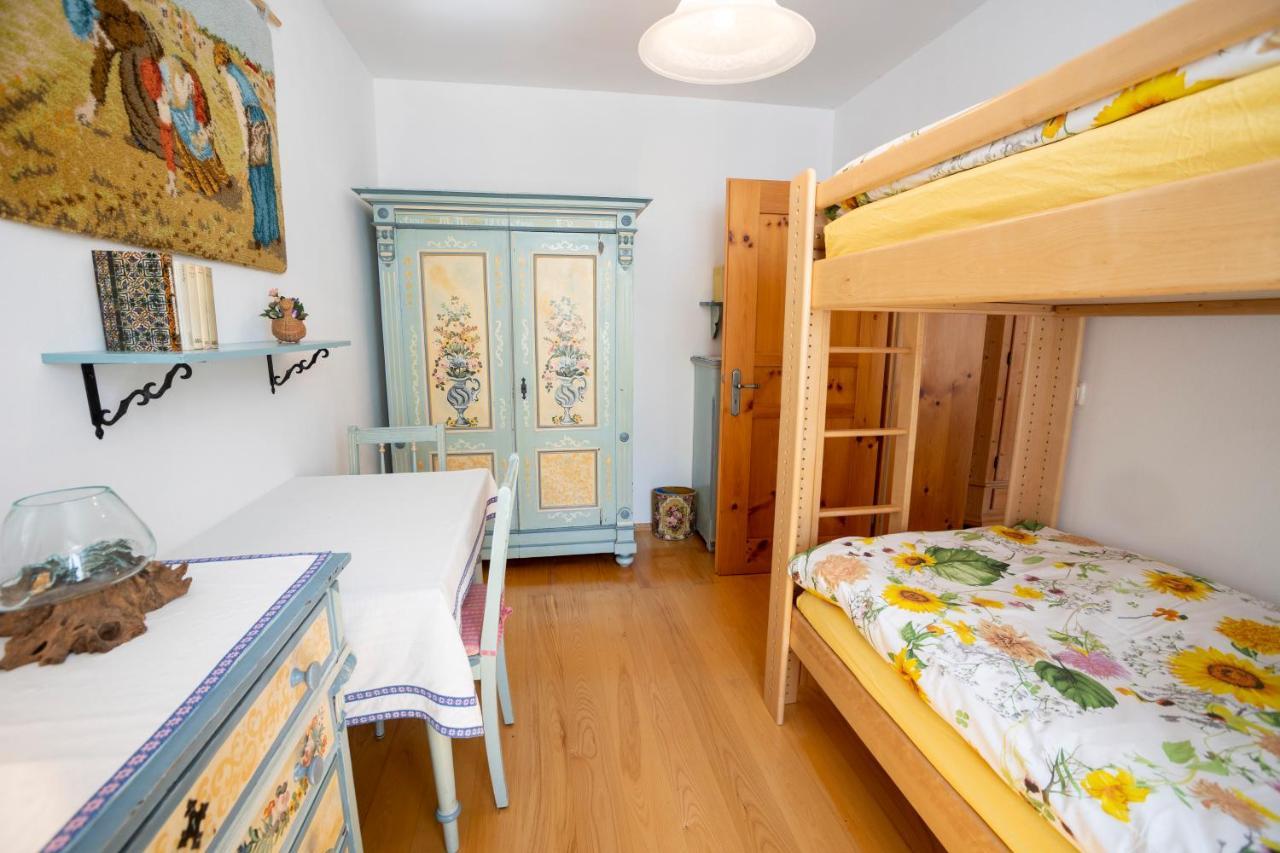 Apartment Landhauswohnung Mit Wildromantischem Garten