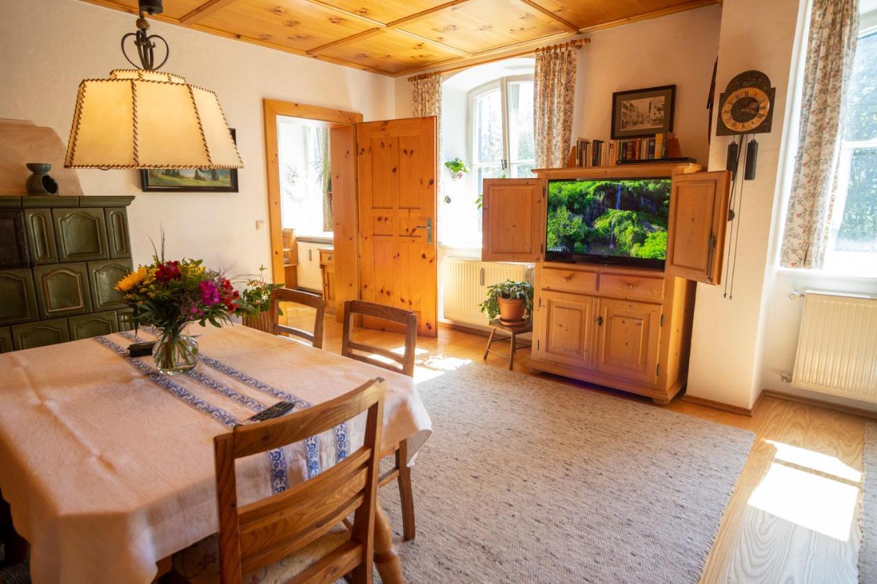 Landhauswohnung Mit Wildromantischem Garten * Füssen